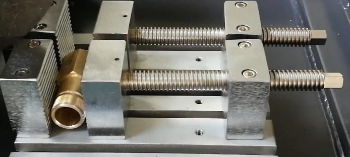 Hand Working Specimen Cutter for Metal Material Sample Making