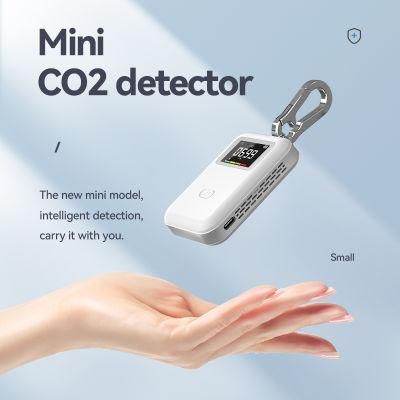 Factory Direct Mini Portable High-Precision Real-Time CO2 Detector with Hanging Buckle Can Be Easily Carried
