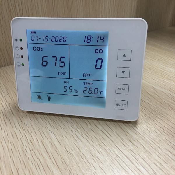 Household Carbon Oxide Co CO2 Gas Monitor in Winter Home Air Quality Monitor