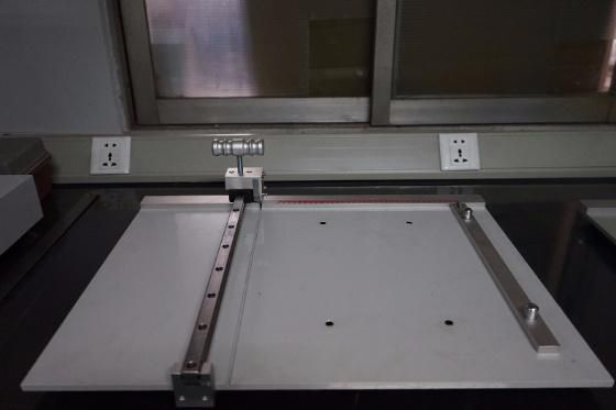 Accurate Sample Cutting on Edge Compression Testing Machine